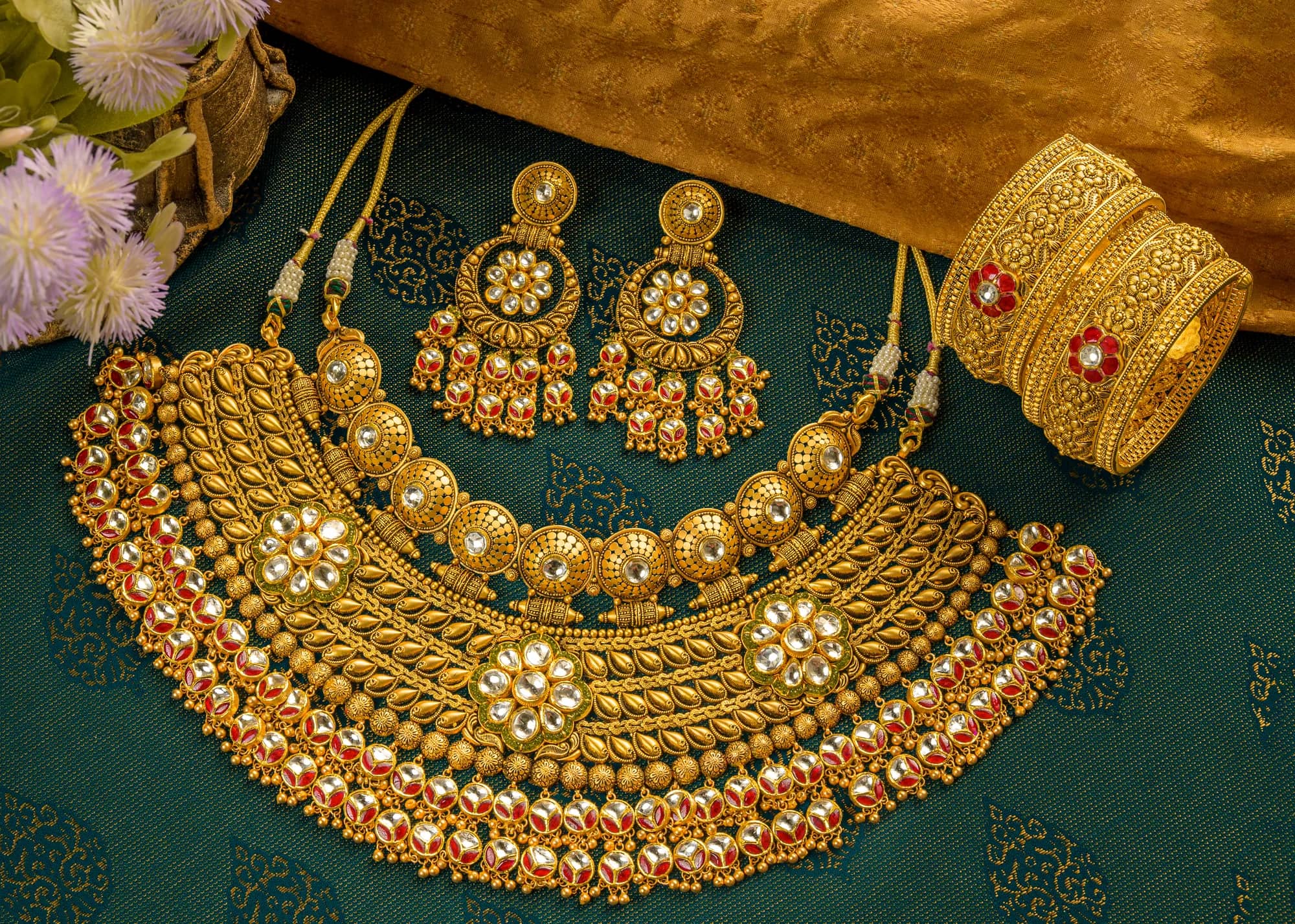 Layered antique bib necklace — Antique Gold