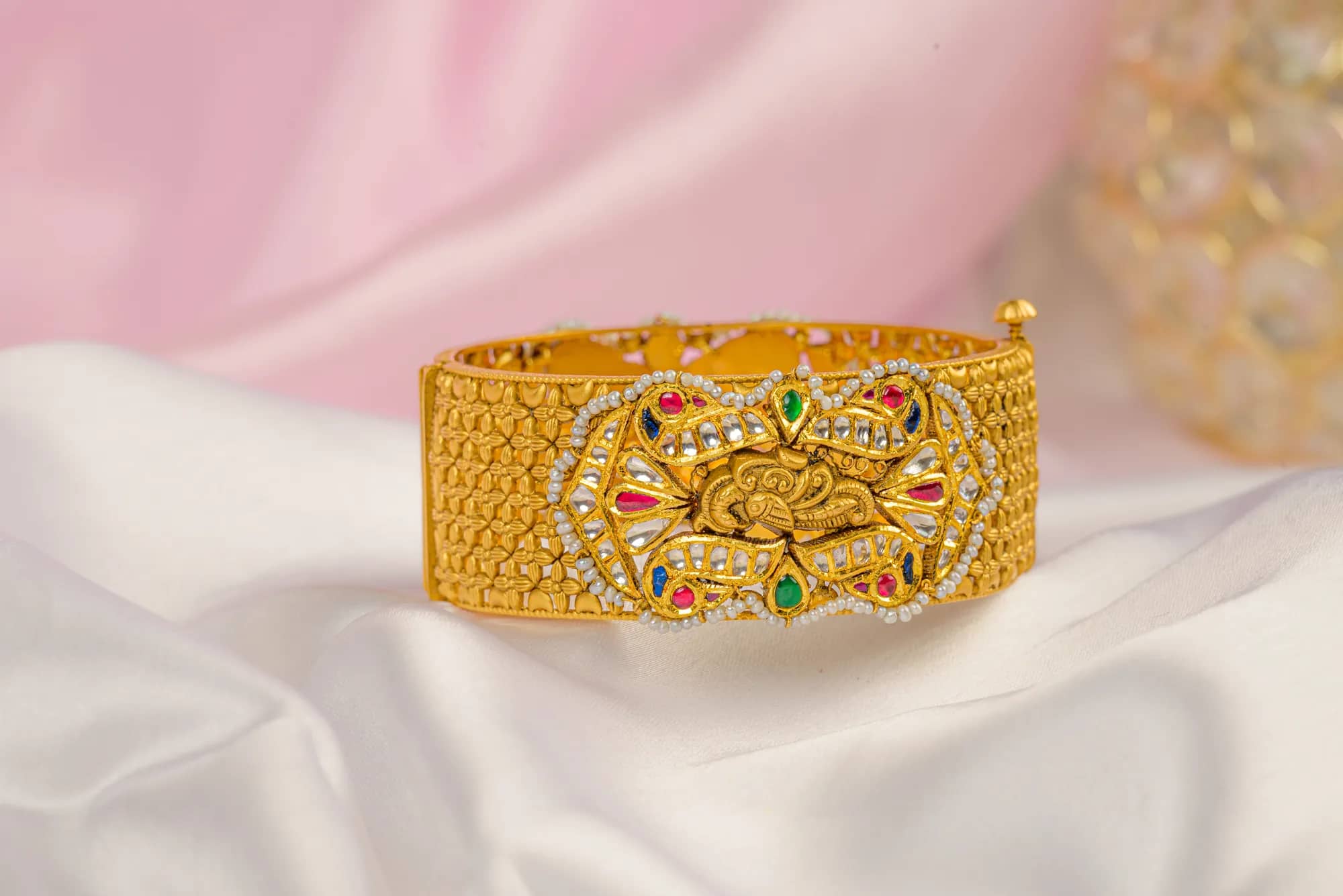 Gemstone-set antique kada — Antique Gold