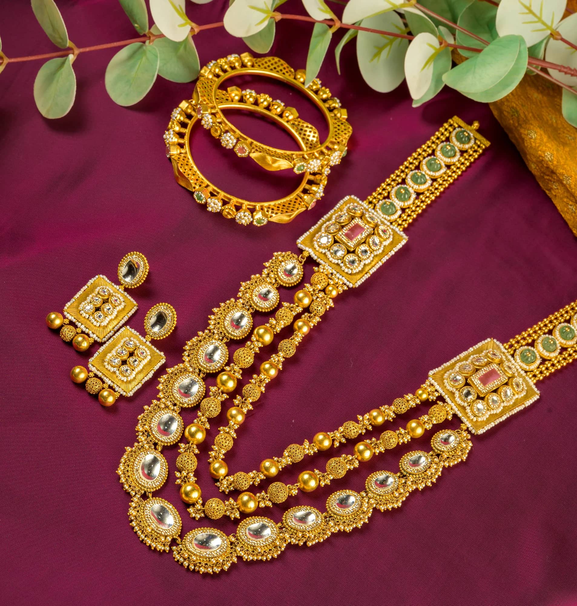 Layered antique haar with bangles — Antique Gold