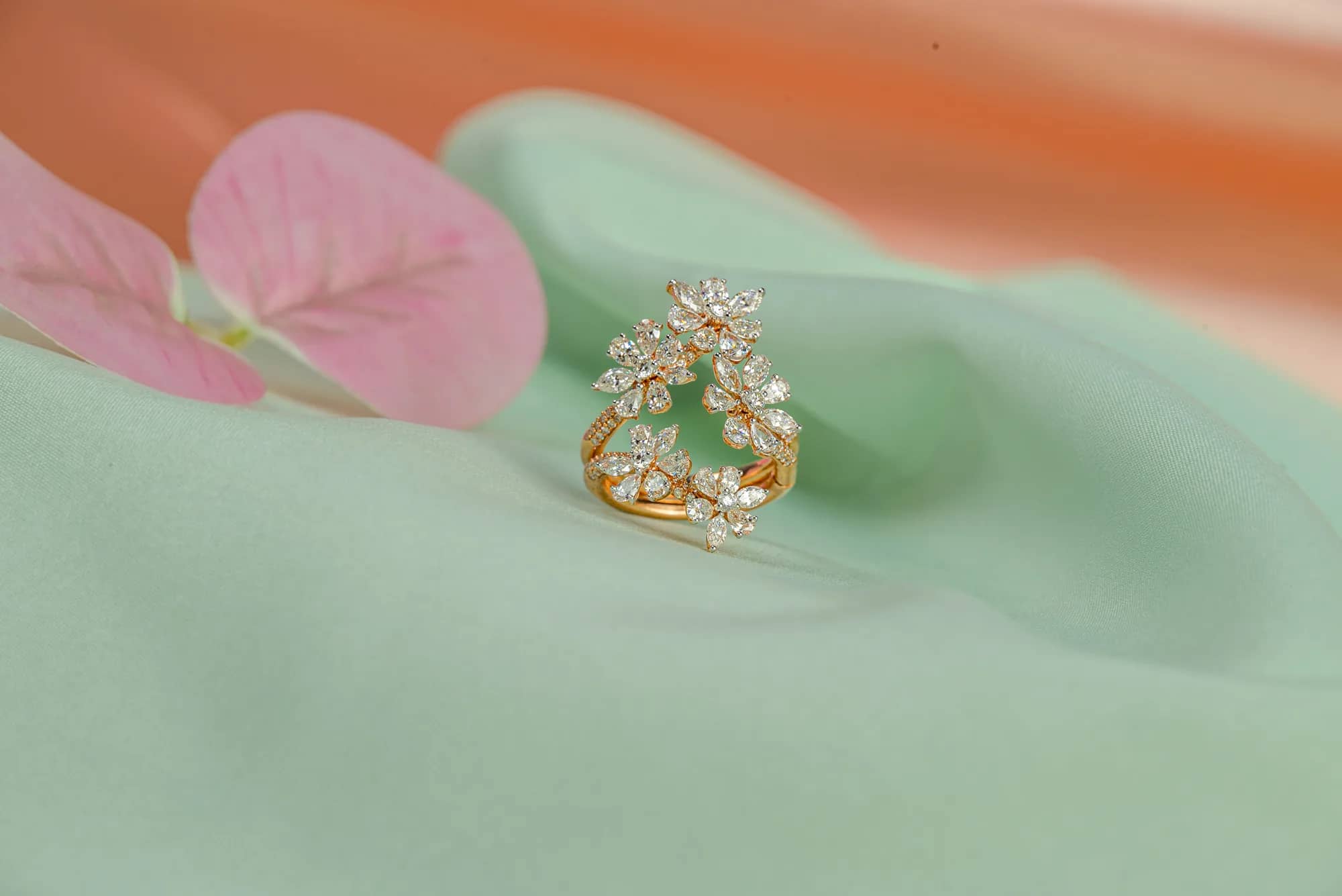 Diamond wreath ring — Diamond