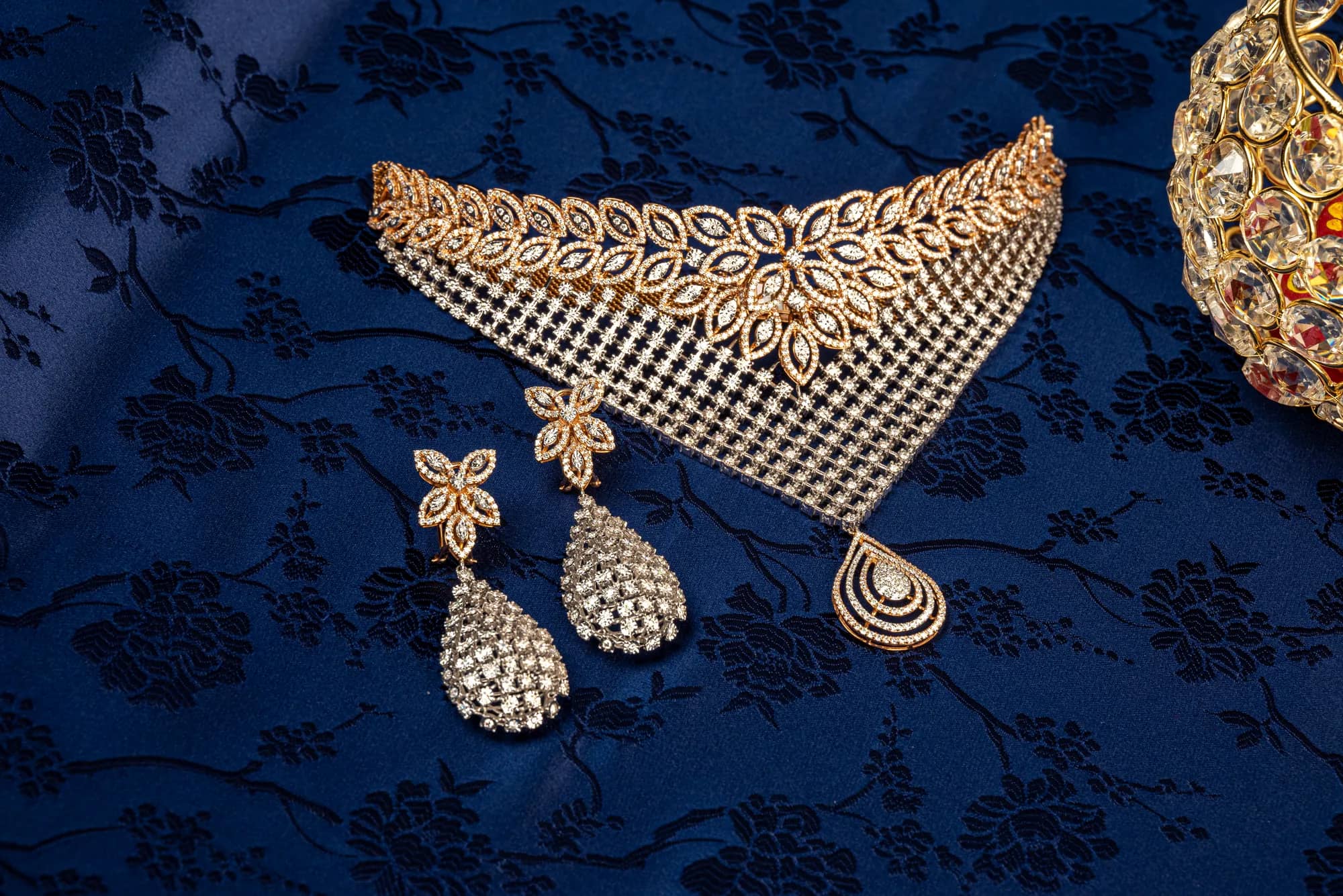 Diamond bib choker with drops — Etern collection