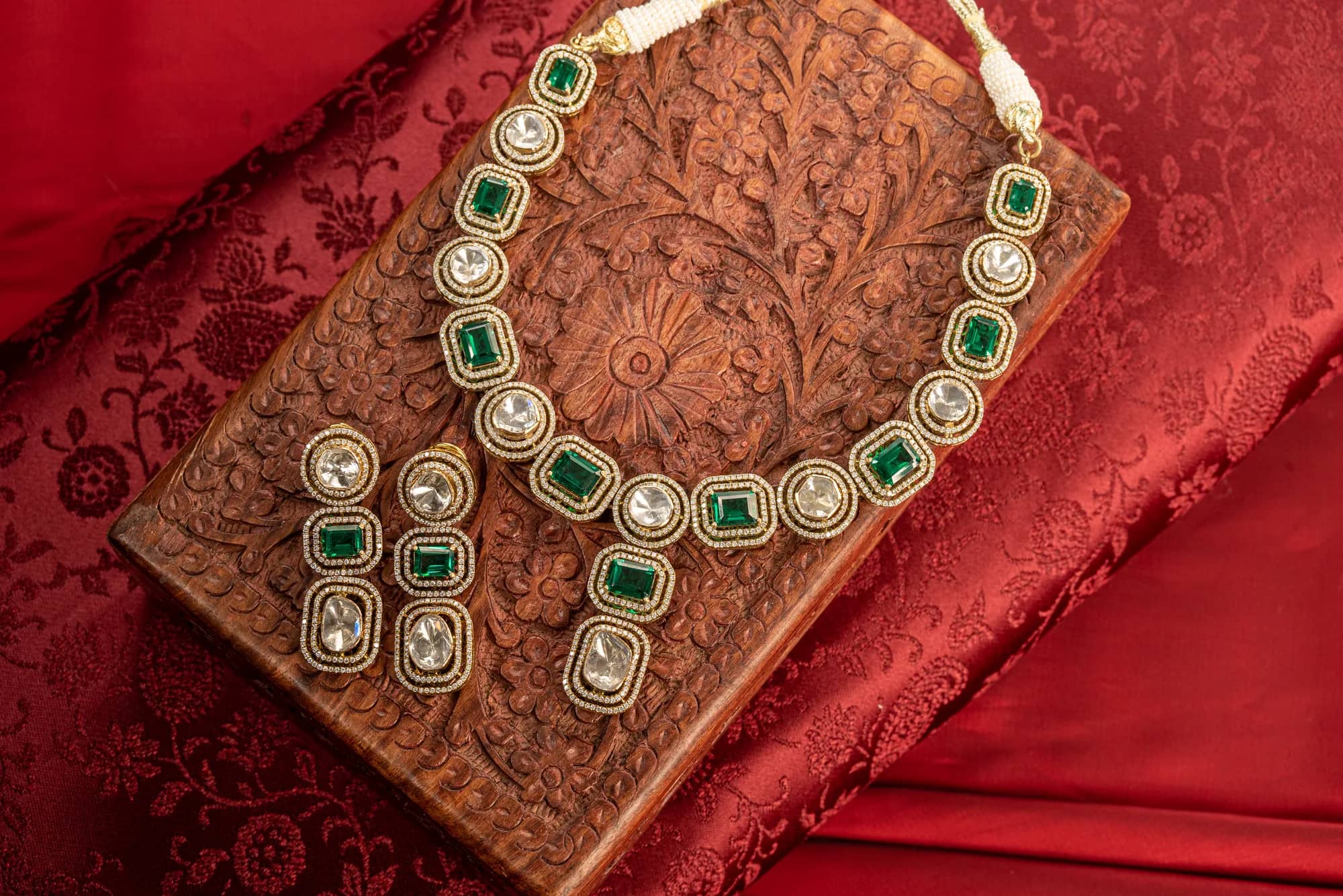 Emerald open-polki necklace — Inara collection