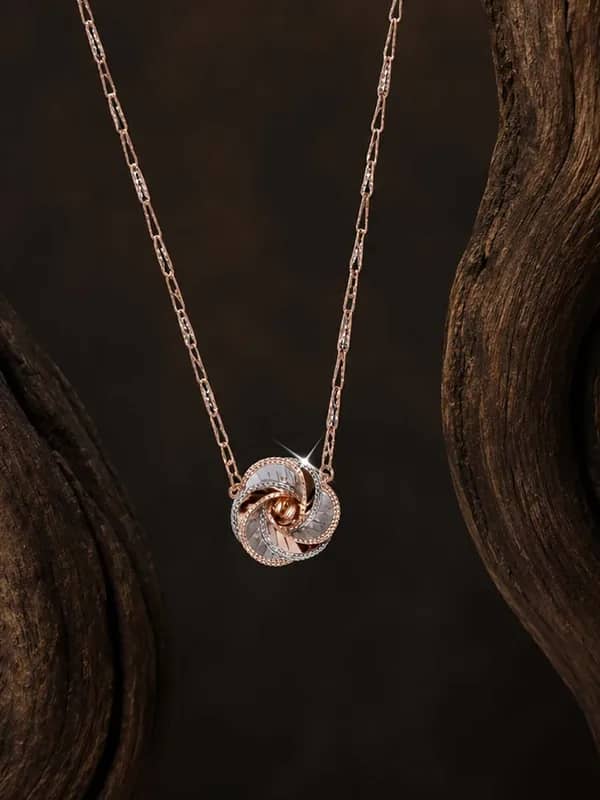 Knot pendant