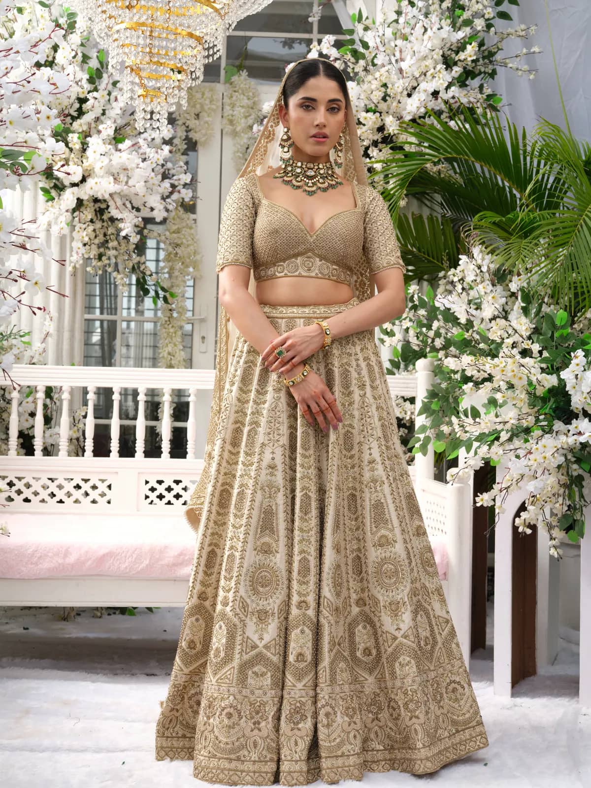A Saheli bride in a full bridal polki set