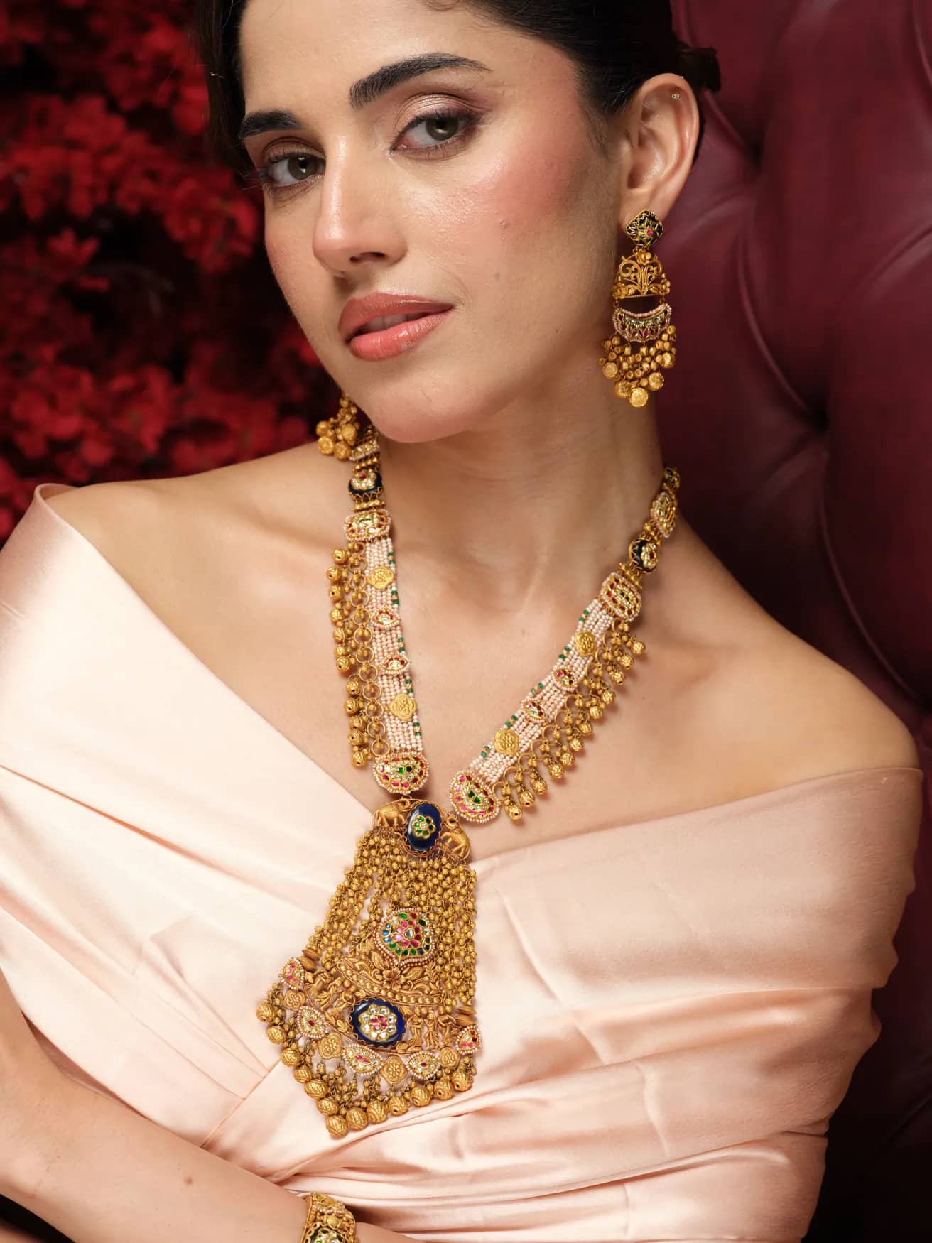 Royalis — Timeless Heritage Art