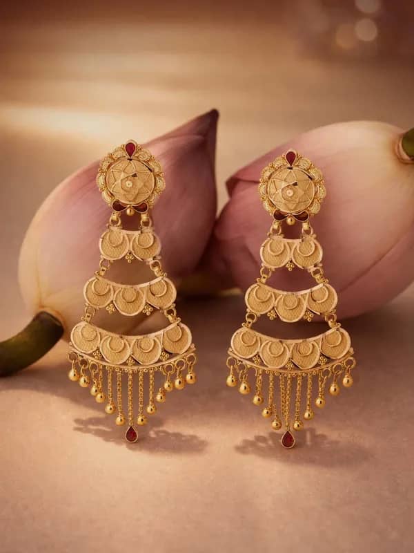 Light and floral — jewellery for the Haldi